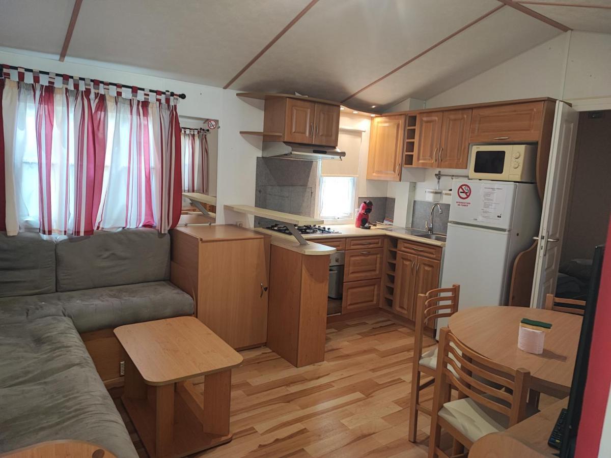 Sun Sea Camping Le Bosc Saint-Cyprien  Buitenkant foto